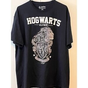 Wizarding World of Harry Potter Hogwarts Alumni Gryffindor T-shirt XLarge‎ 46/48